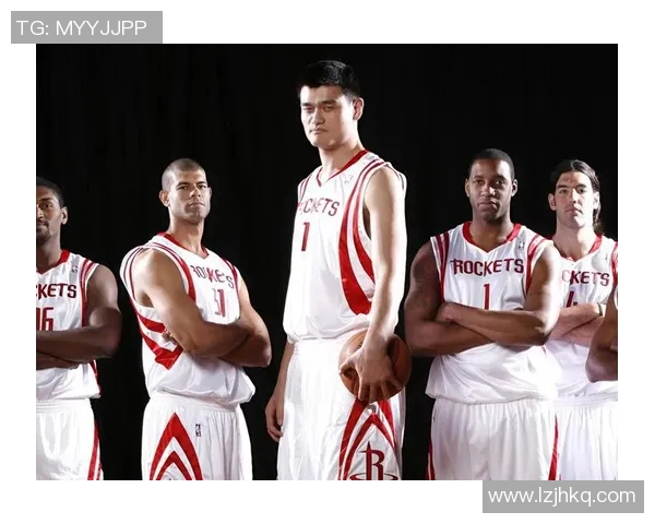 姚明2003年搭档回顾:NBA赛场上的传奇组合与辉煌瞬间 姚明2003年搭档回顾:NBA赛场上的传奇组合与辉煌瞬间