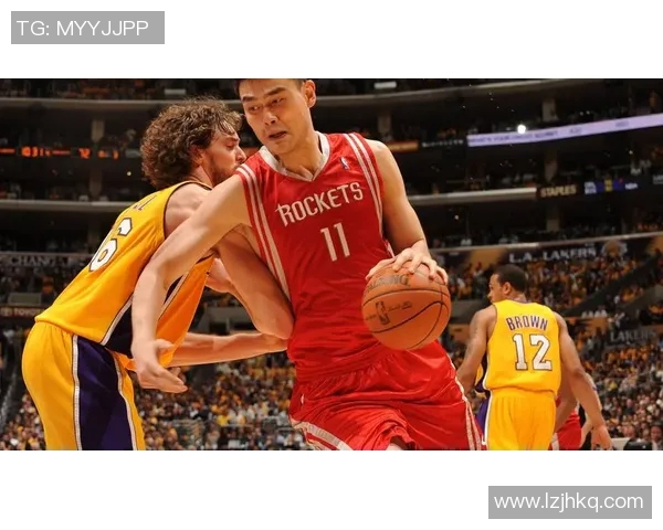 姚明精彩瞬间集锦回顾展现篮球巨星的辉煌历程与无尽魅力 姚明精彩瞬间集锦回顾展现篮球巨星的辉煌历程与无尽魅力