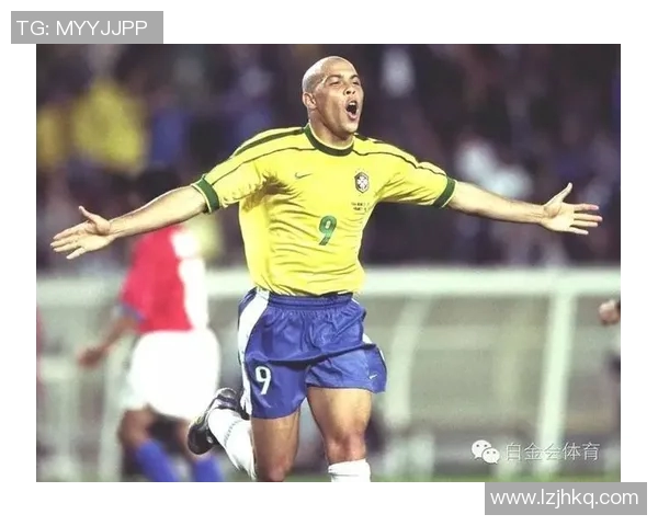 足球巨星眼中的盘带王揭秘他如何在绿茵场上舞动魅力与技巧